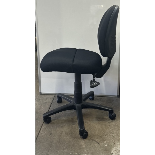 Pre Loved Gregory Inca Low Back Office Chair - Image 3
