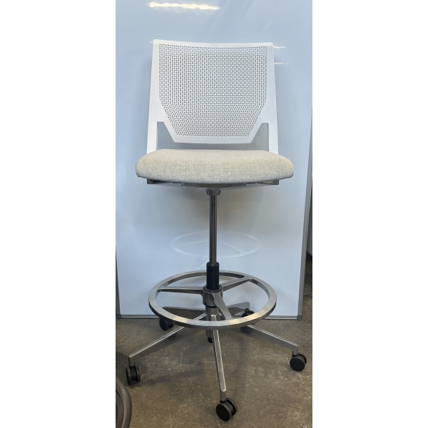 Haworth Very Conference Drafting Stool - Image 6