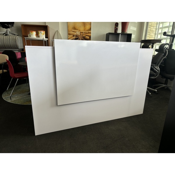 IMG_4134 Brooke White Reception Desk in size 1800mmw x 750mmd x 1200mmh