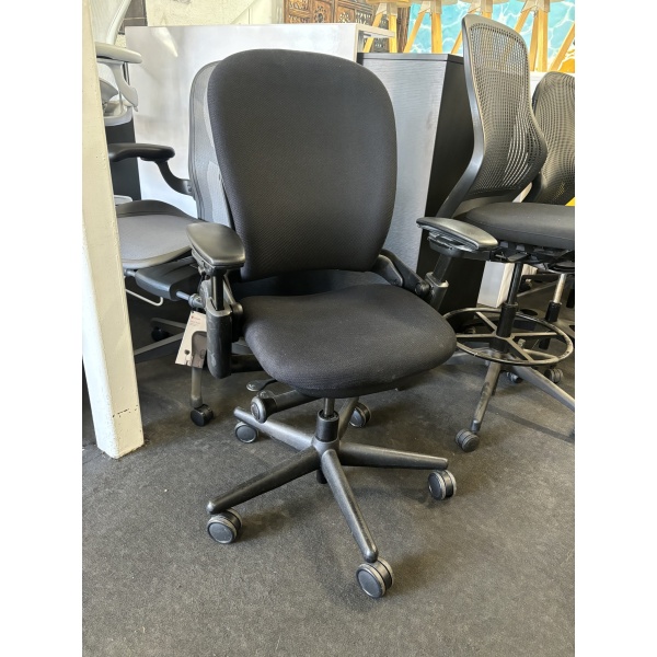 Pre-Loved Steelcase Leap V2 - Black Chair With Arms